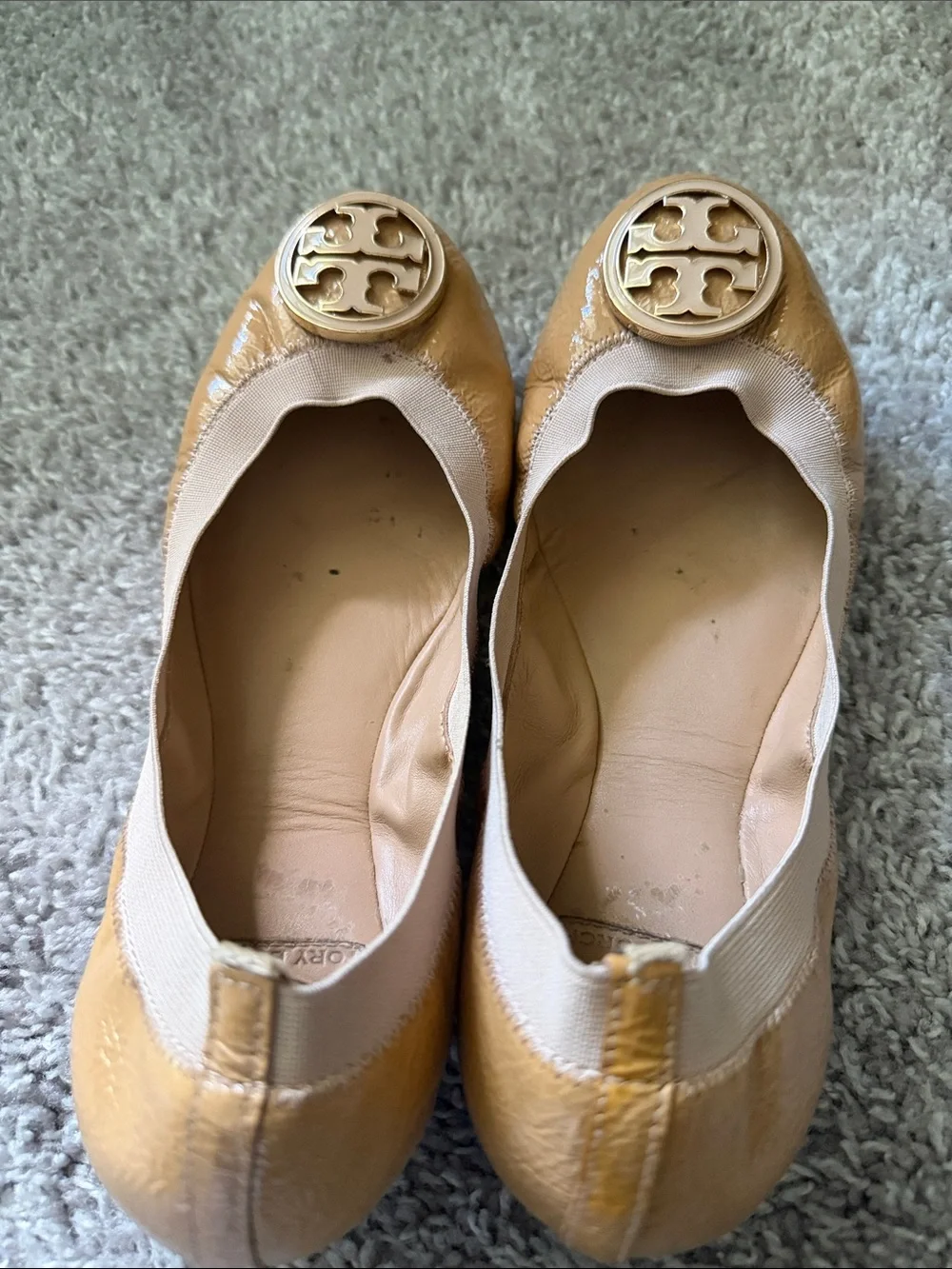 TORY BURCH - tan flats